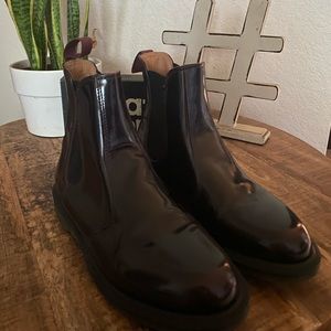 Dr. Marten’s Flora Chelsea Boot 9 like new